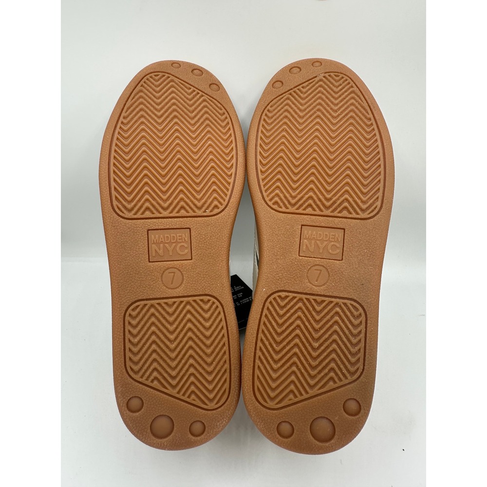 NWOB Madden NYC Womens Sneakers 7 Olive Green Pink Low Top Gum Sole Skater Shoes - Picture 8 of 11
